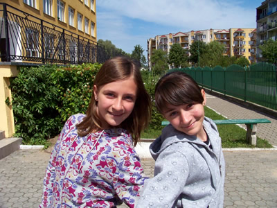 Anna Ignatowicz i Natalia Bienasz z SP nr 9 im. J. Pawa II w Eku